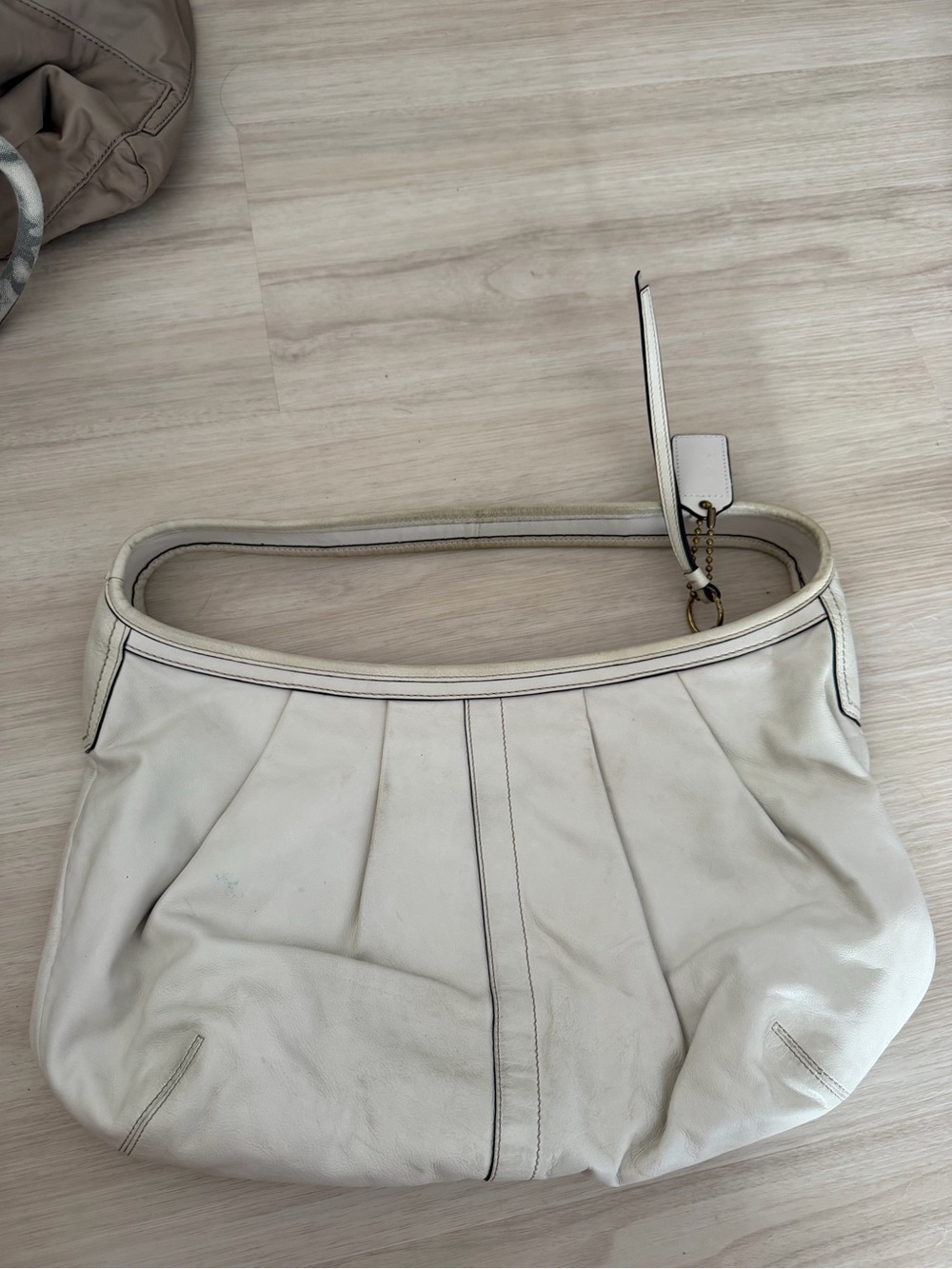 Coach Y2K Shoulder Purse Hobo White Large Pleated Front With Zipper F12236